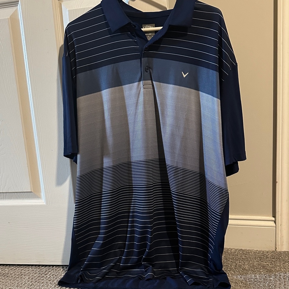 Callaway Men’s Navy and Light Blue Gradient Stripe Polo